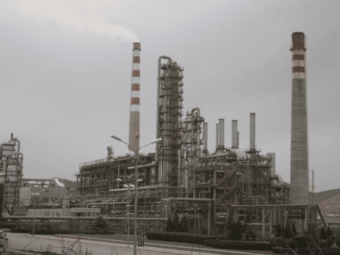 This project included anticorrosion coating works for pipelines, storage tanks, and steel structures at Pacific Chemical Co., Ltd. A chemical-resistant coating system was selected to meet the demands of a highly corrosive industrial environment and ensure long-term operational safety.